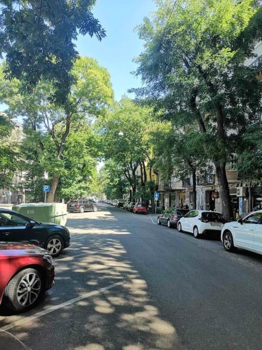 Hero'S Square Apartment ブダペスト エクステリア 写真